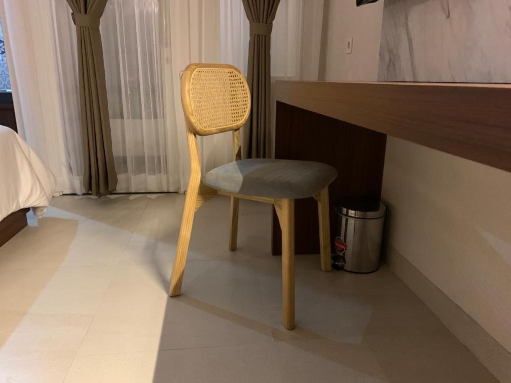 Aj Boutique Hotel ยอกยาการ์ตา ภายนอก รูปภาพ